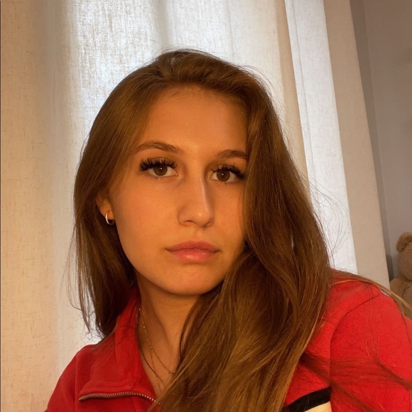 Meet your Posher, Joanie - Picture 1 of 1